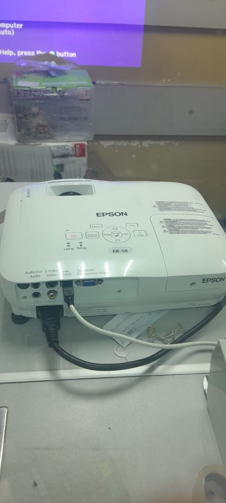 Проектор иС 2001 года Epson является мировым лидером по продаже проекц