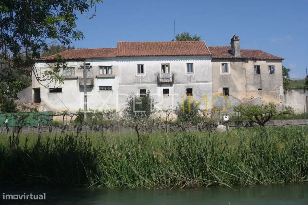 Quinta de 34 289m2  a 28 km de Coimbra