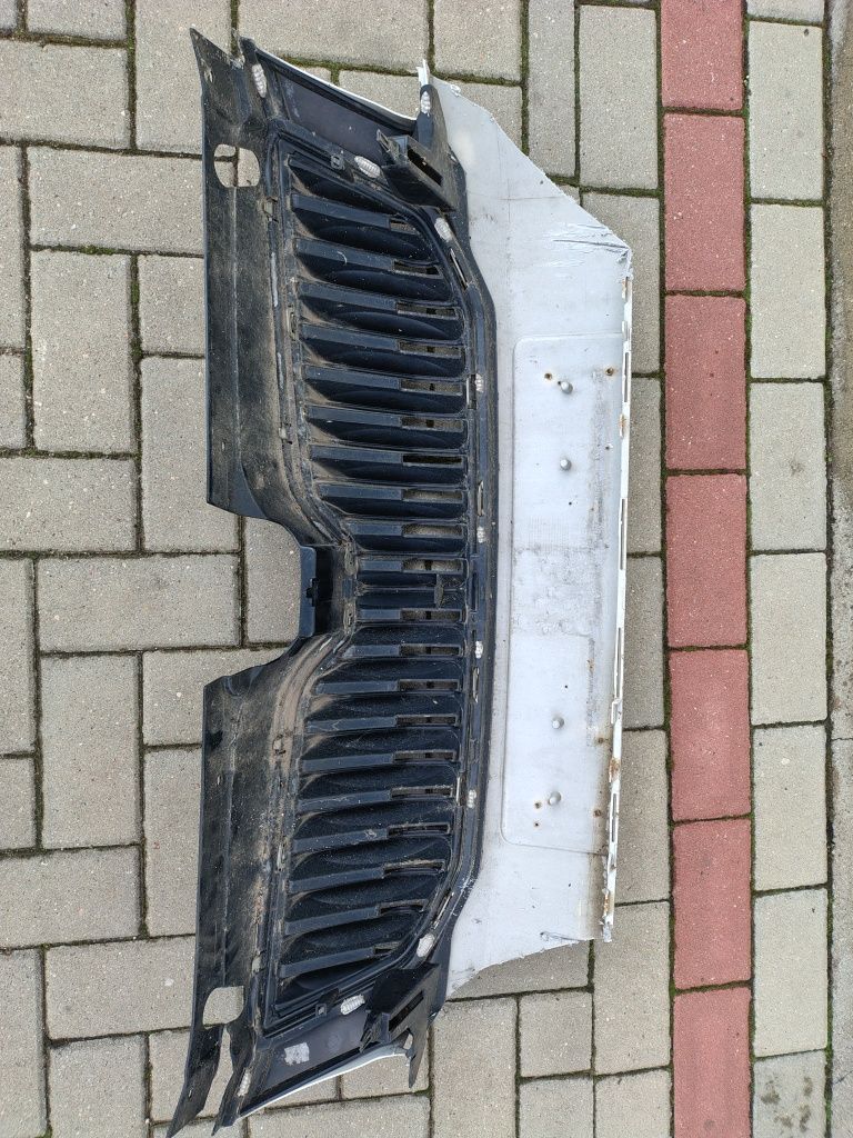 Grill octavia 3 wyprzedaż garażowa