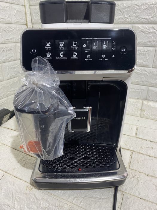 Кавомашина Philips latte go EP 3243