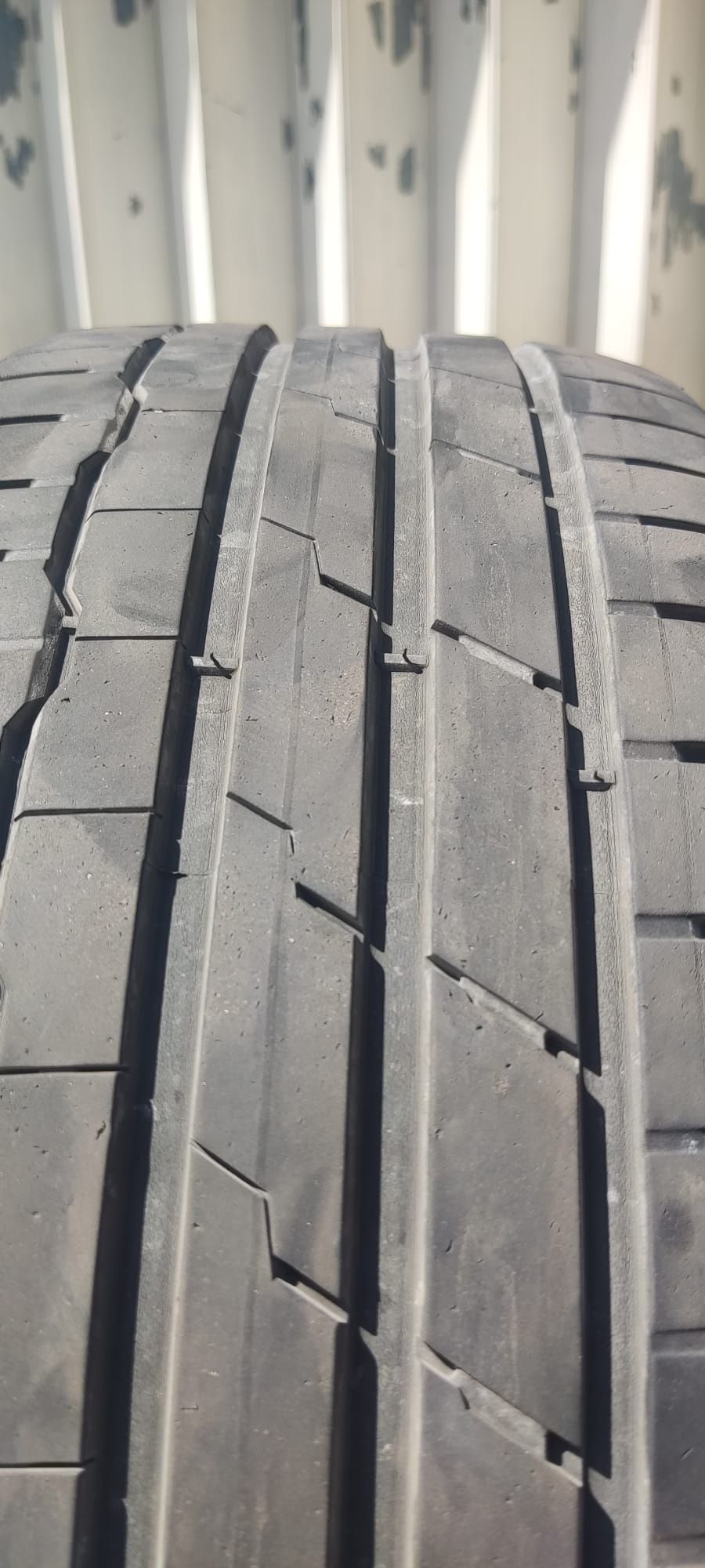Pneus 205/40/R18 em Bom estado