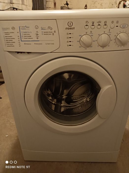 Pralka Indesit slim