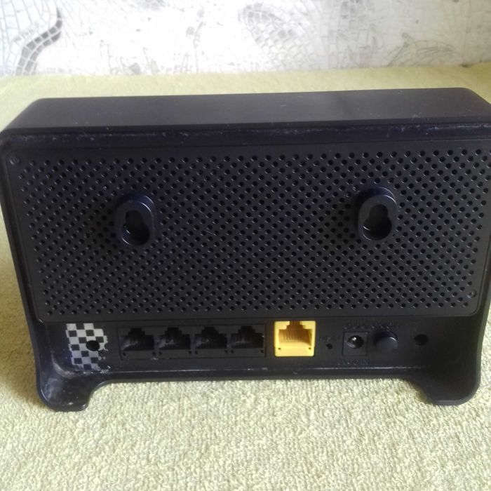 Роутер D-Link DIR-615 + блок питания 12В, на запчасти.
