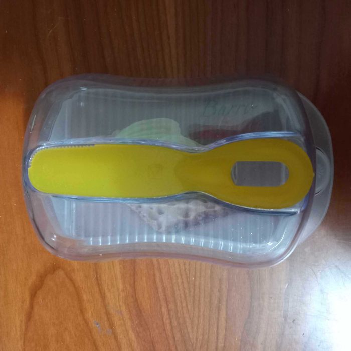 Manteigueira com espátula NOVO