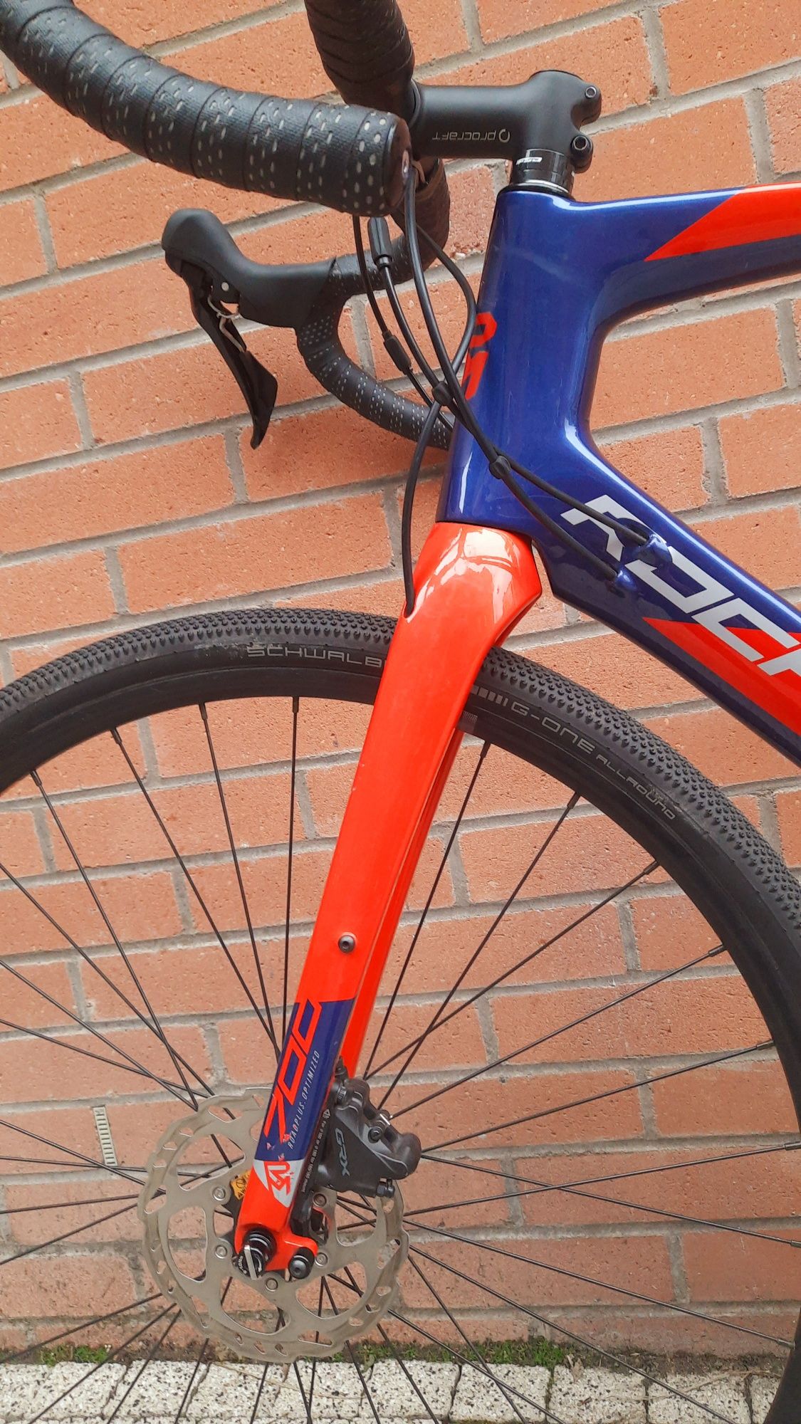 Gravel gravelride 700 rock machine r. L 56 FULL CARBON 9KG GRX 2x11