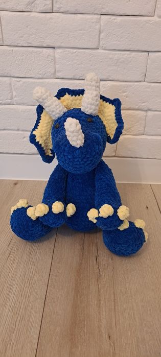 Maskotka triceratops handmade