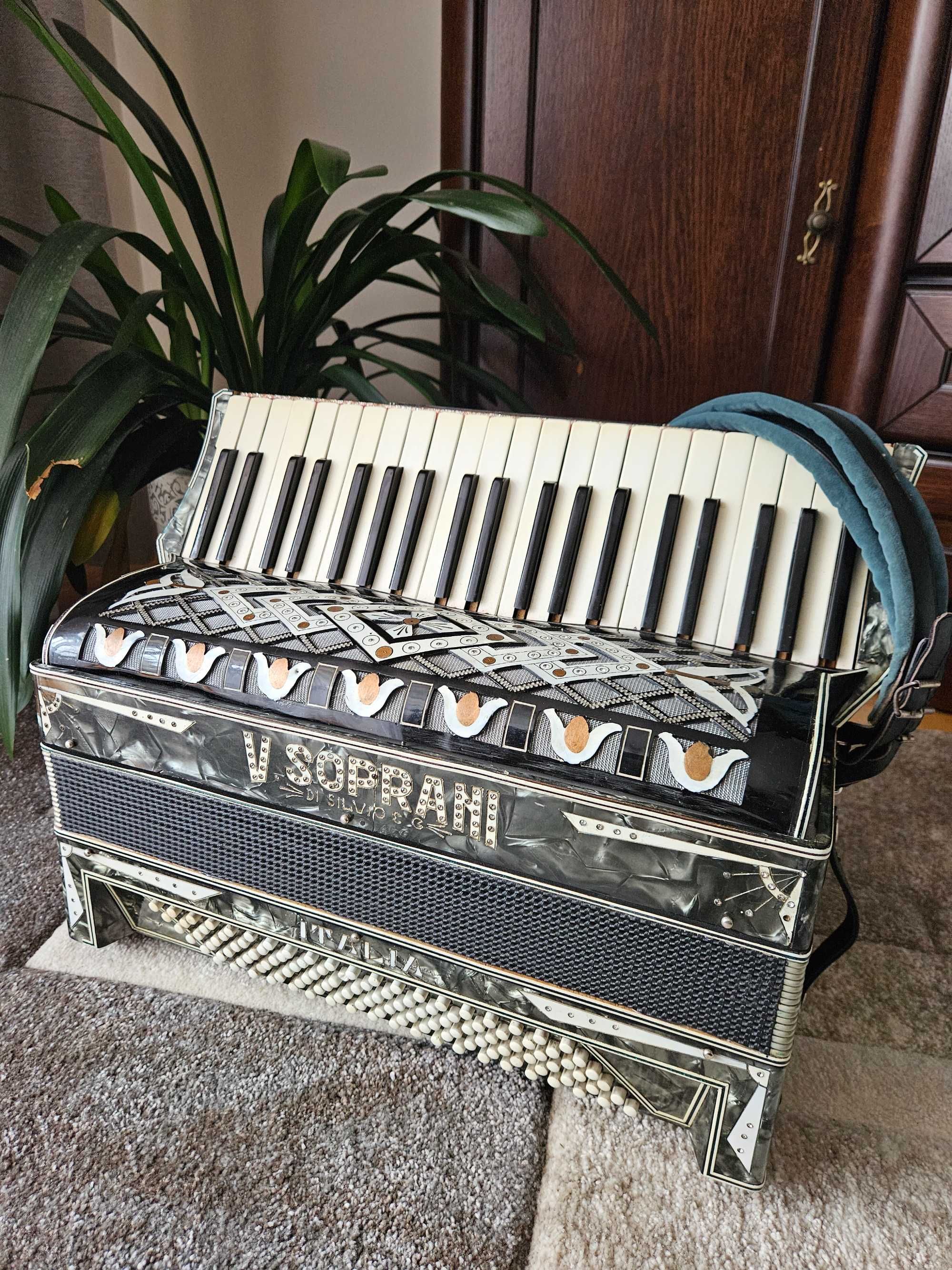 Akordeon V SOPRANI Di Silvio