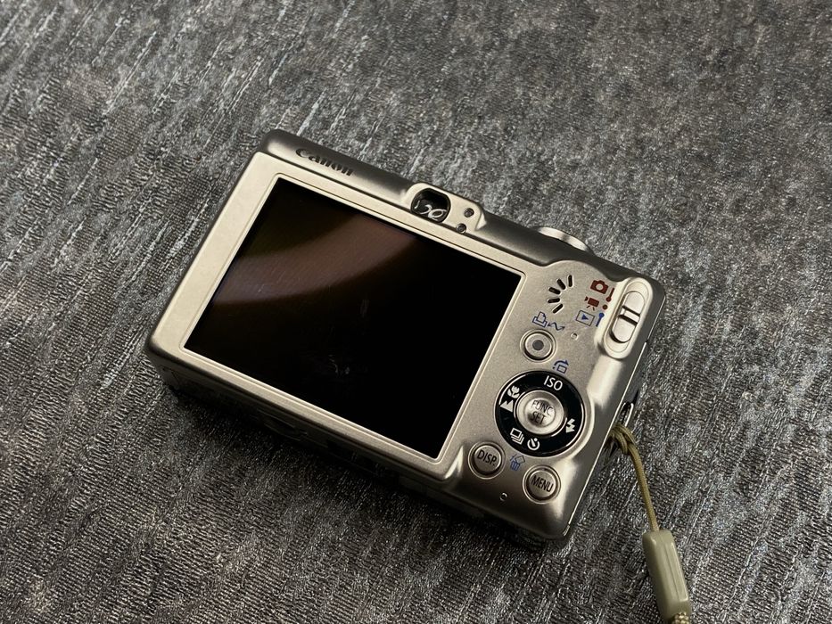 Canon IXUS 60 легендарна модель повний комплект