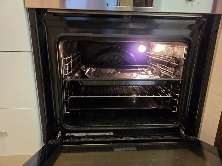 Forno Elétrico CANDY para Peças
​Título: Forno CANDY