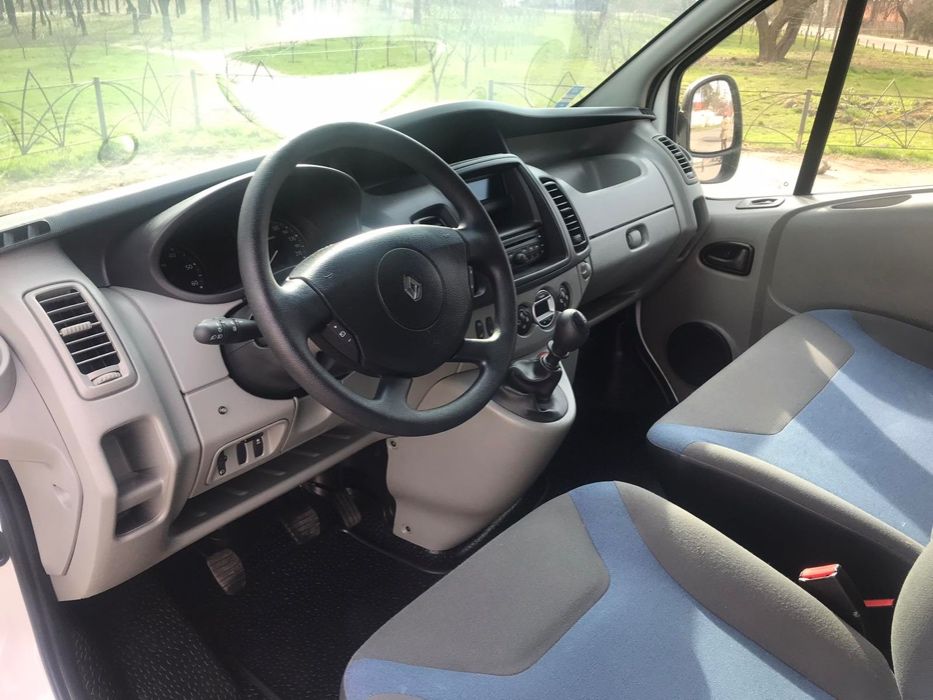 Аренда грузового Renault Trafic 2014 / Прокат грузового автомобиля