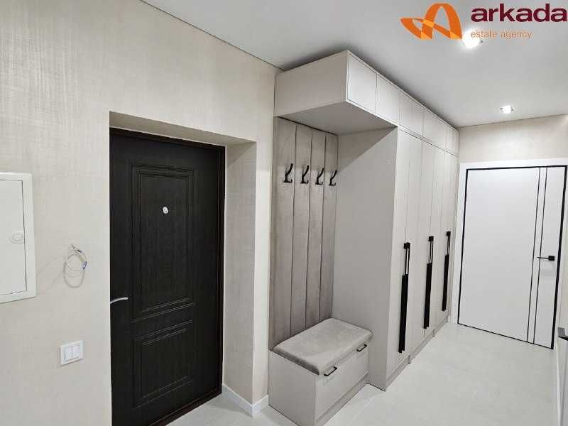 Двокімнатна квартира в новобудові в Центрі, р-н Панорами Плаза.