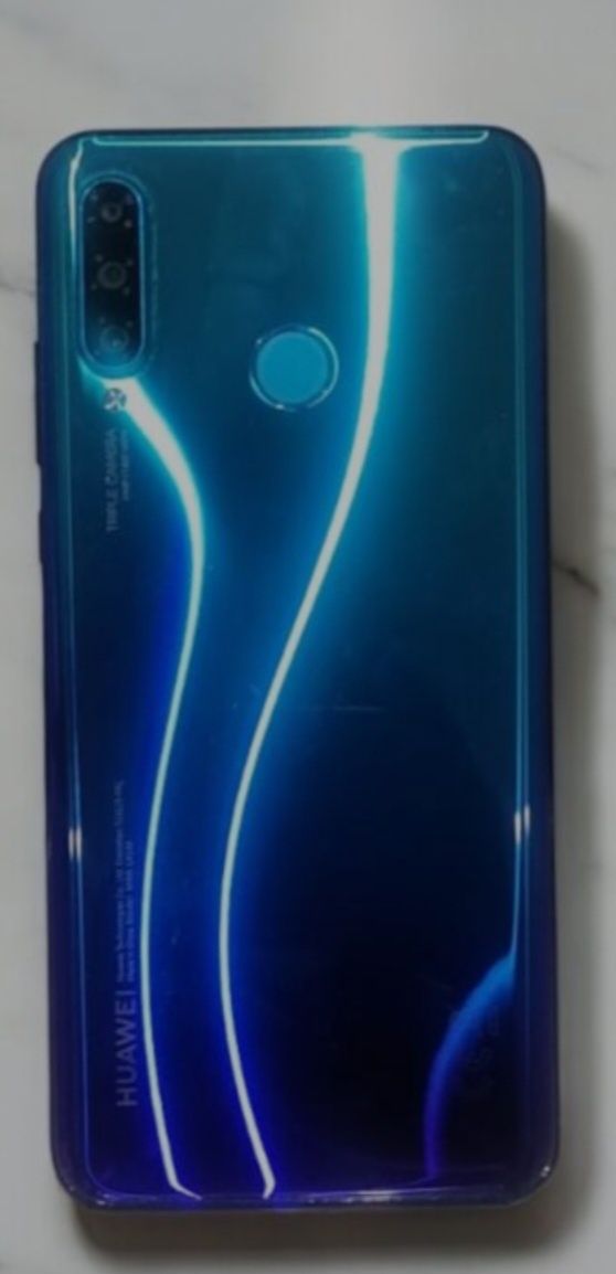 Задня частина корпусу Huawei P30 Lite