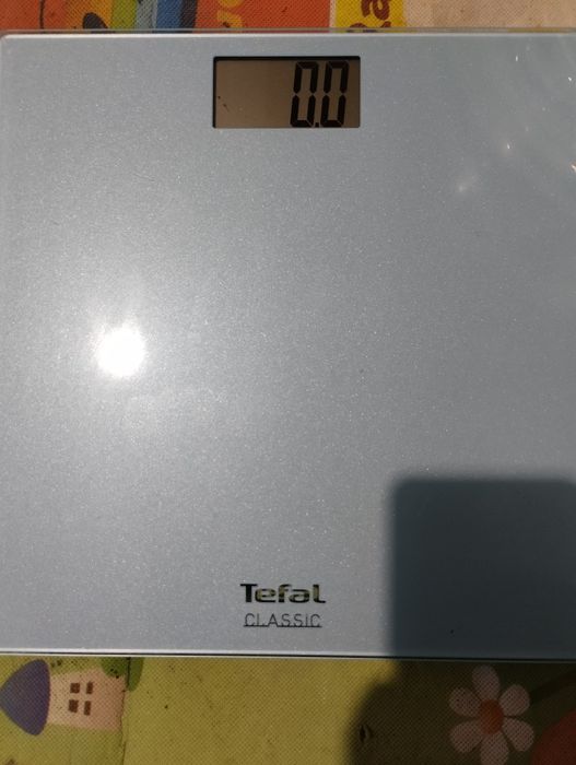 Продам ваги Тефаль
