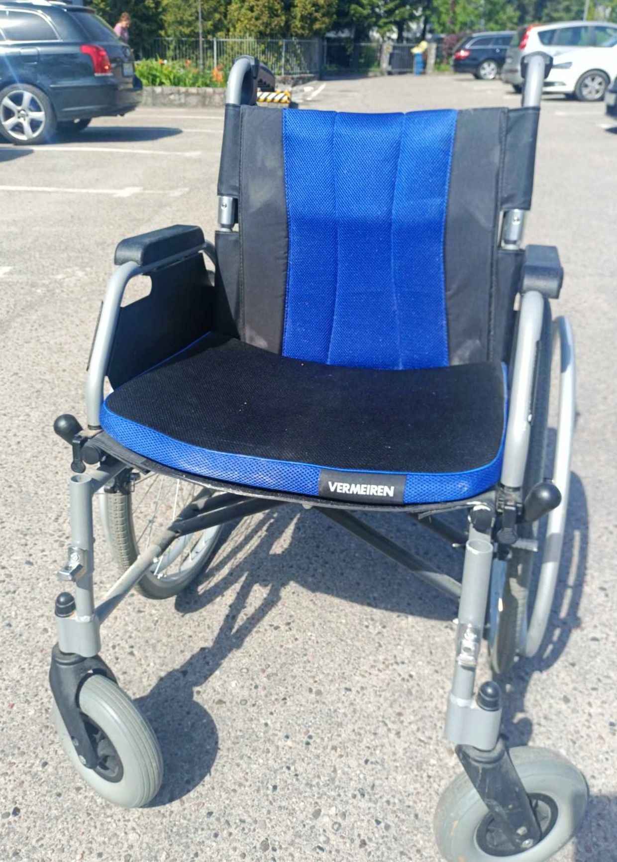 Vermeiren wózek inwalidzki używany w bardzo dobrym stanie.