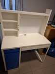 Biurko z nadstawką magnetyczną ikea