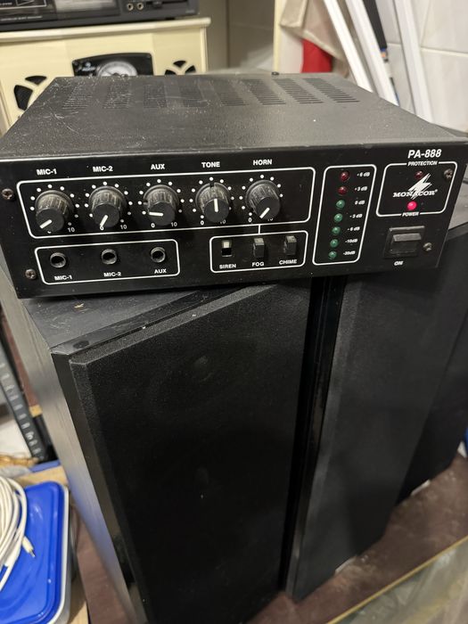 Wzmacniacz miksujący Monacor PA-888