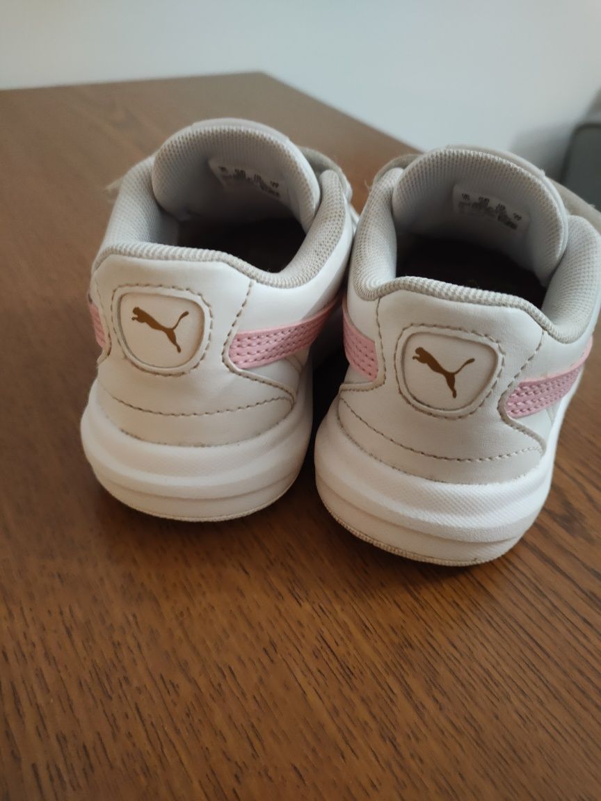 Buty dziewczęce PUMA rozm. 28