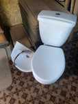 Miska WC i umywalka
