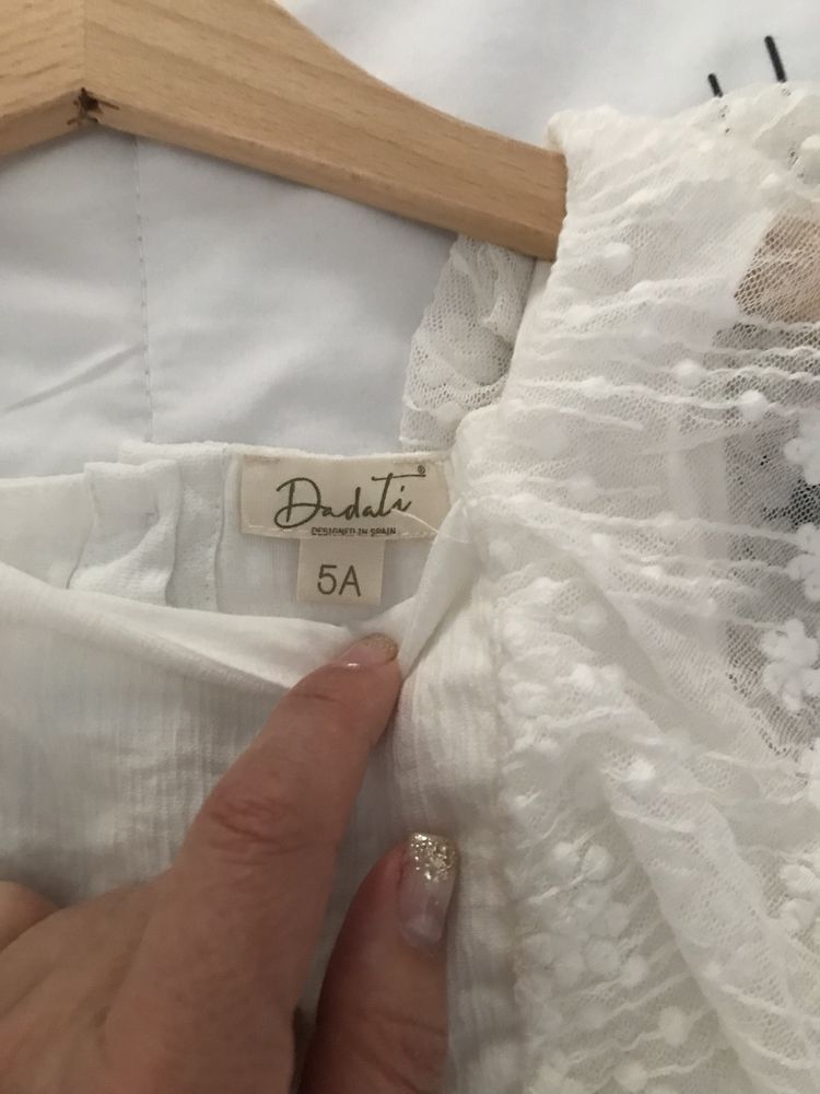 Vendo vestido Dadati branco 5 anos