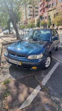 Venda Hyundai Accent em bom estado