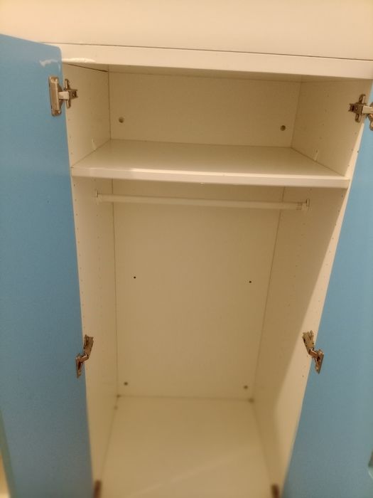 Vendo Cama infantil com guarda-roupa