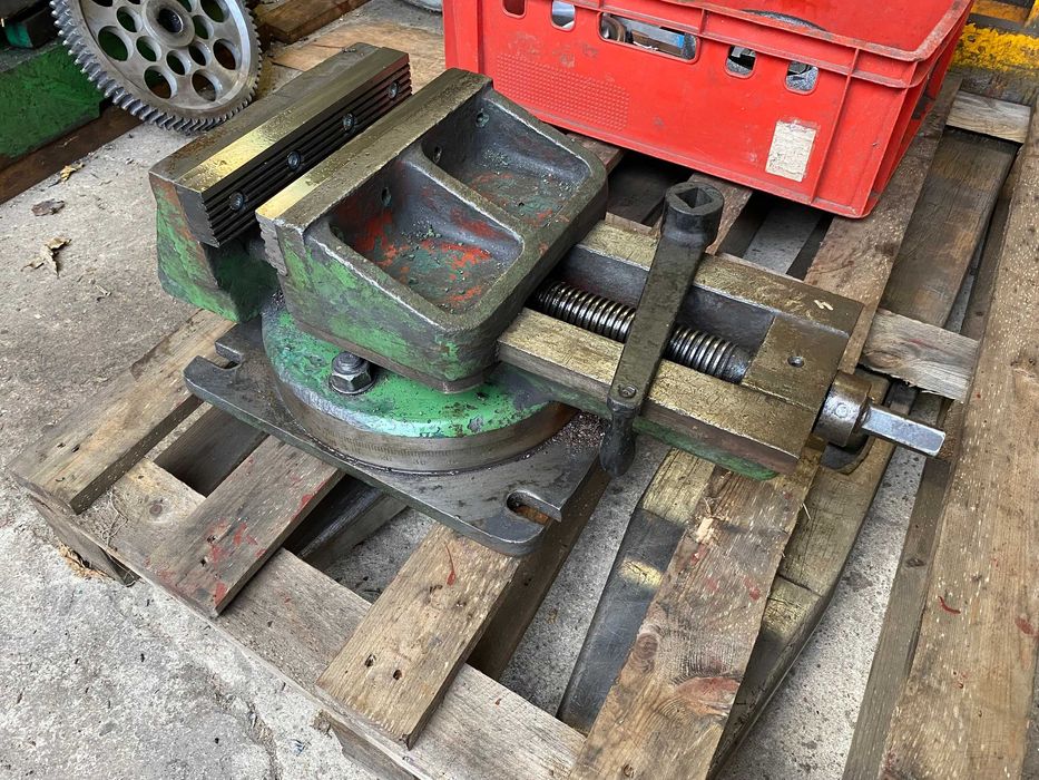 Imadło maszynowe obrotowe 250mm