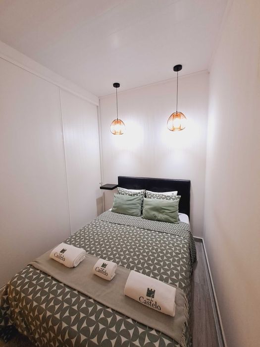 Prédio c/ 3 apartamentos em Tomar