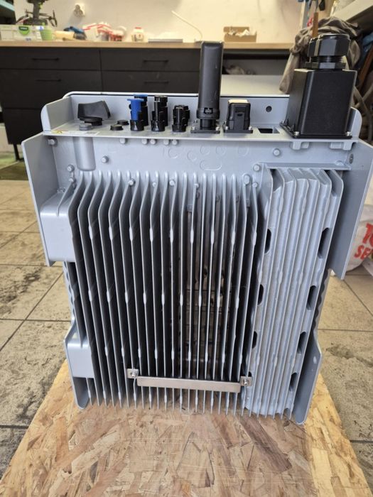 goodwe falownik hybrydowy GW5K-ET 5 kw


95000ETU227W0175
Check code: