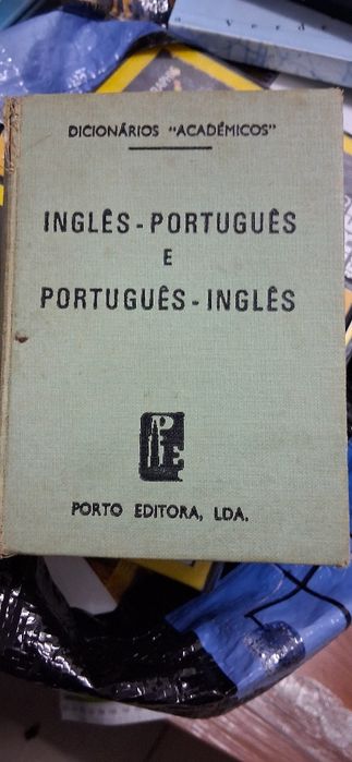 Dicionário académico da porto editora Ingles português e port inglês