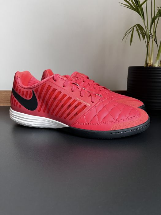 Nike Lunar Gato 2 оригінал футзалки розмір 38.5 та 39 нові 580456-802