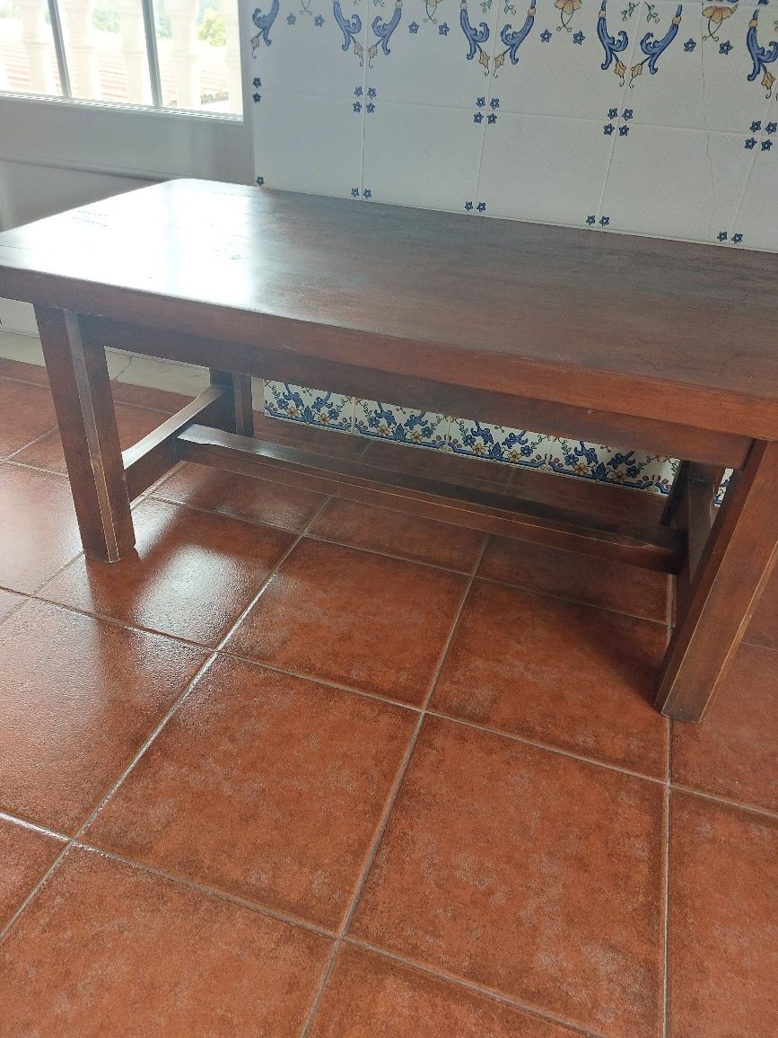 Mesa de centro de madeira