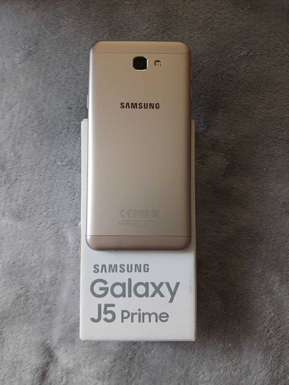 Телефон Samsung Galaxy J5 Prime