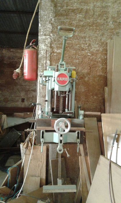Furadora de corrente,  Maquinas carpintaria