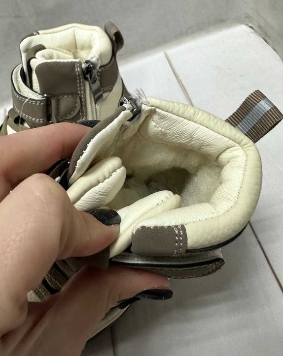 Зимові дитячі кросівки на овчині  bessky   коричневі  26-29