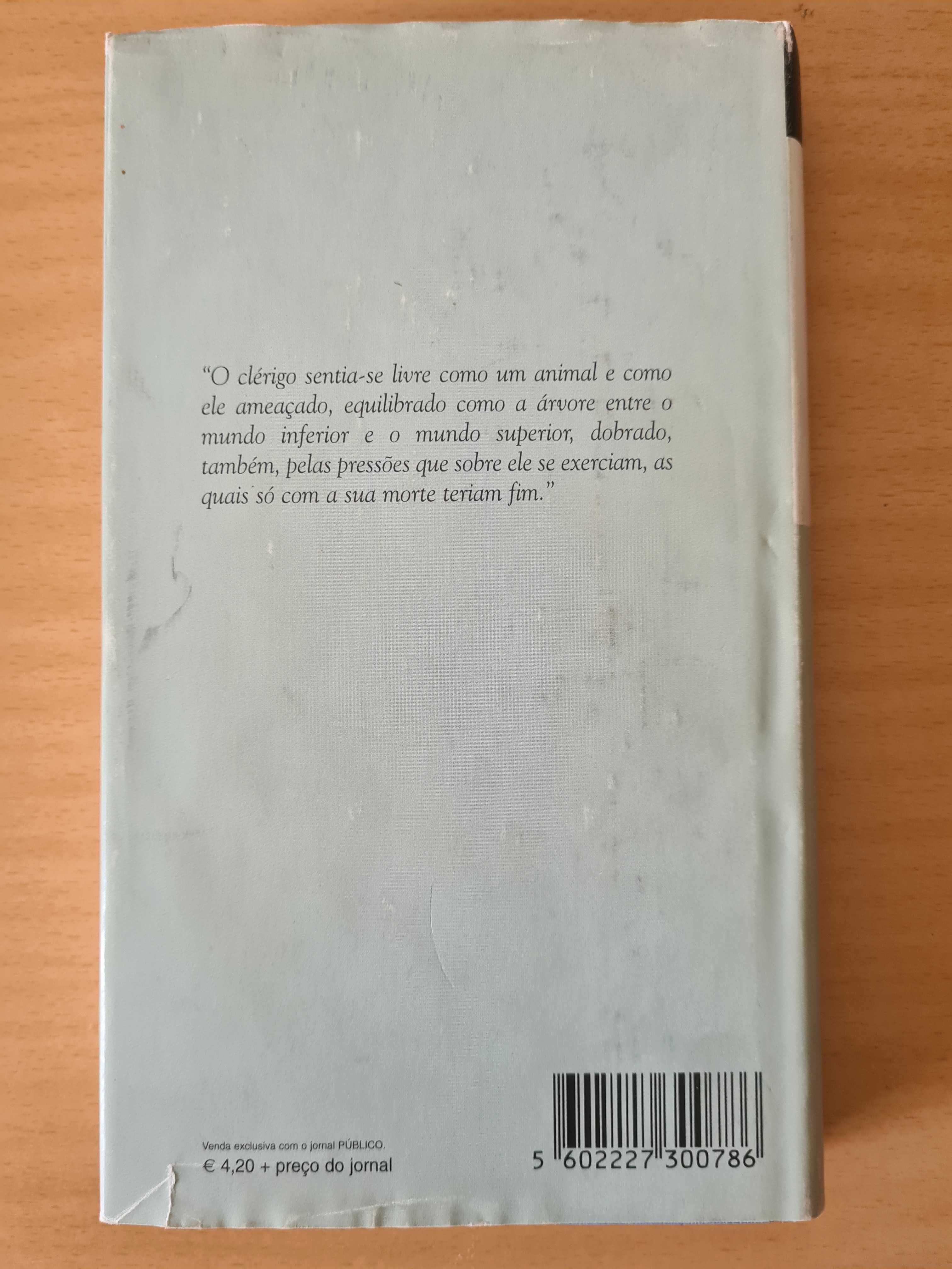 Livro "A Obra a Negro" de Marguerite Yourcenar