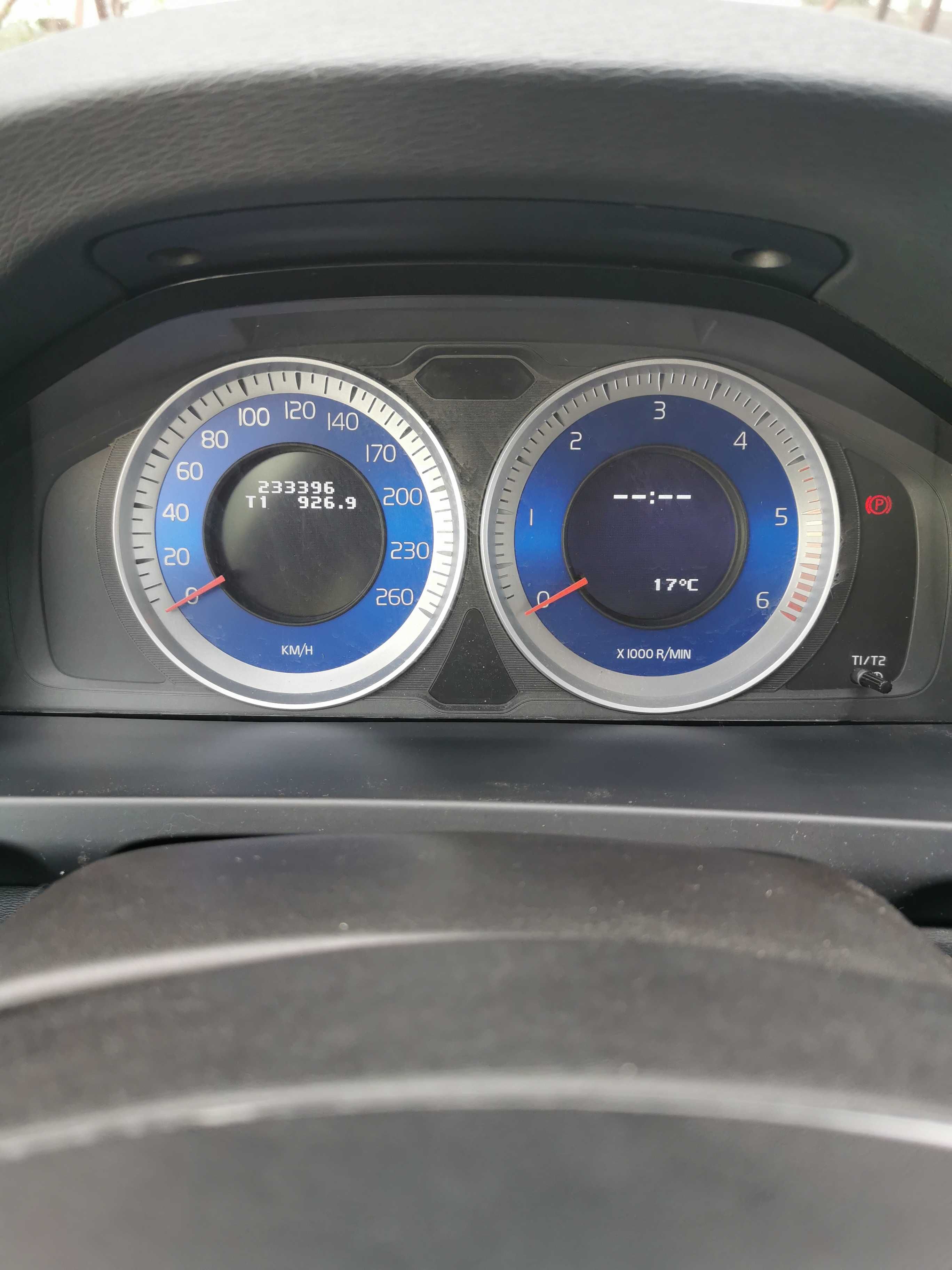 Volvo s60 D2 Drive-e R-design