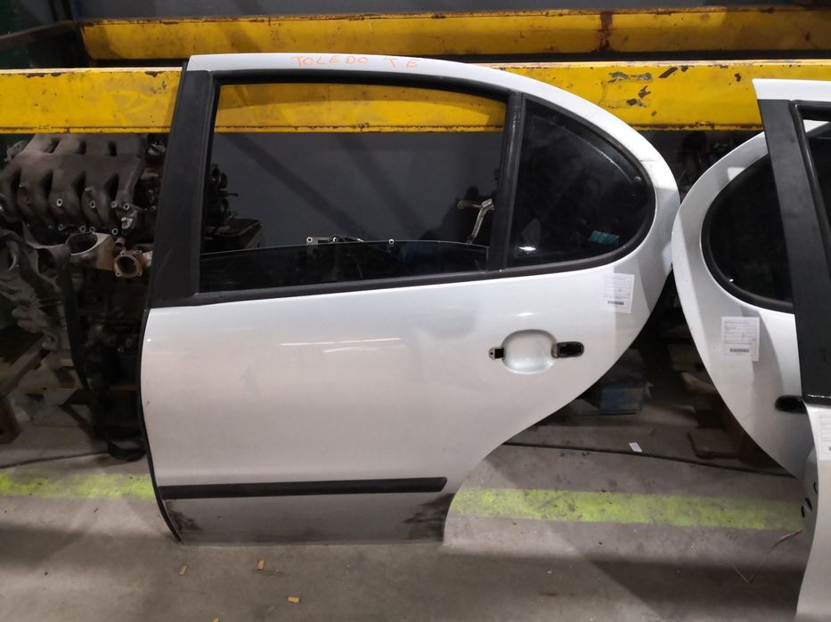 Porta Trás Esq Seat Toledo Ii (1M2)