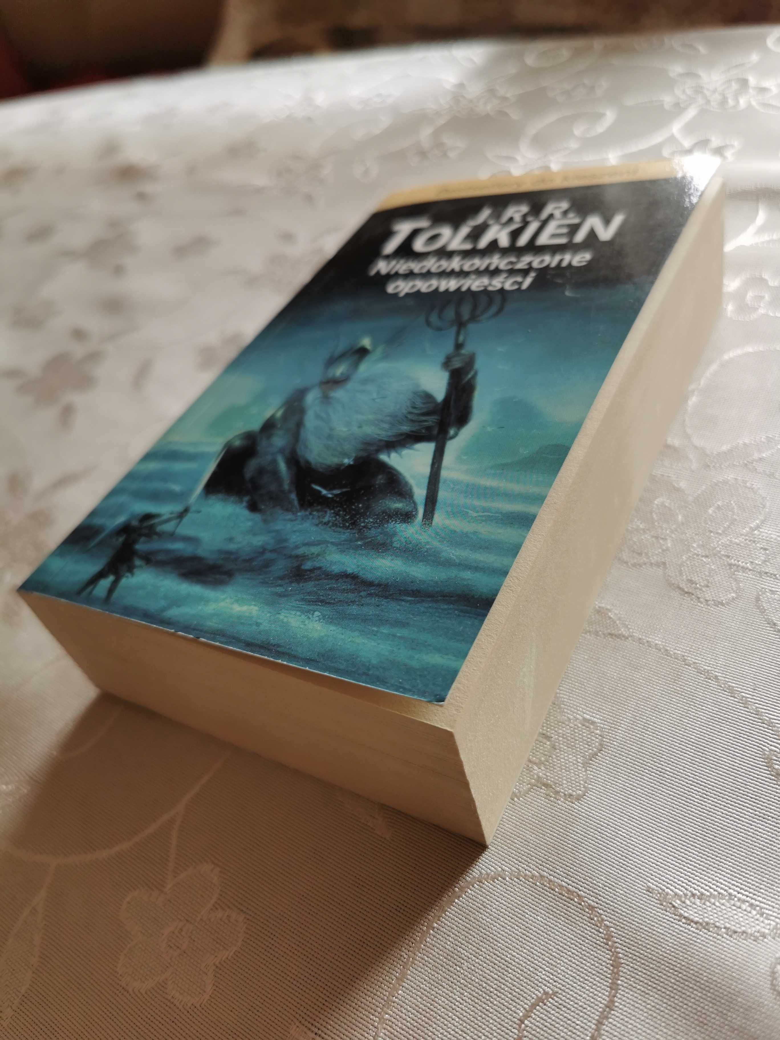 Książka "Niedokończone opowieści" J. R. R. Tolkien