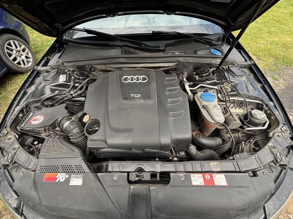 Audi A4 B8 2.0 TDI S-Line