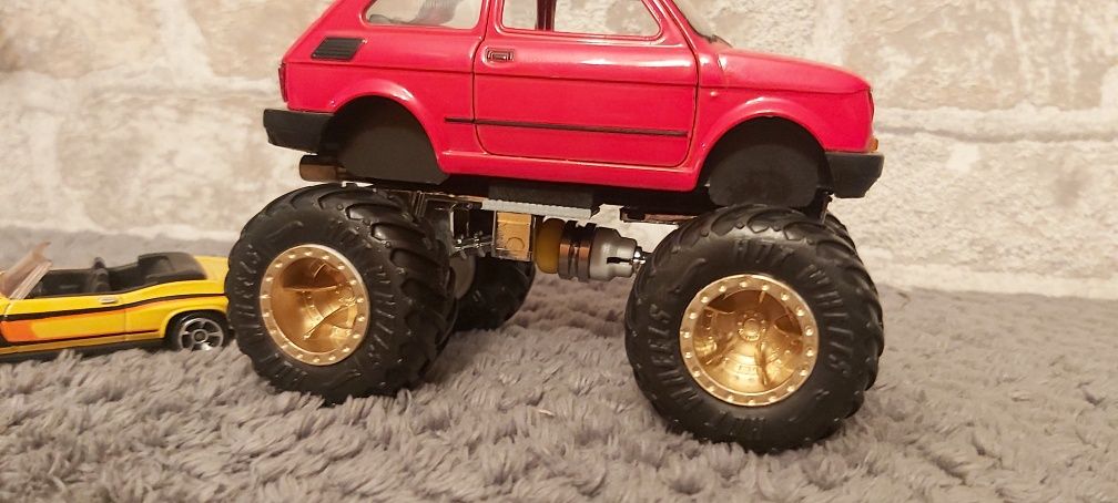 Model Fiat 126p custom rezerwacja