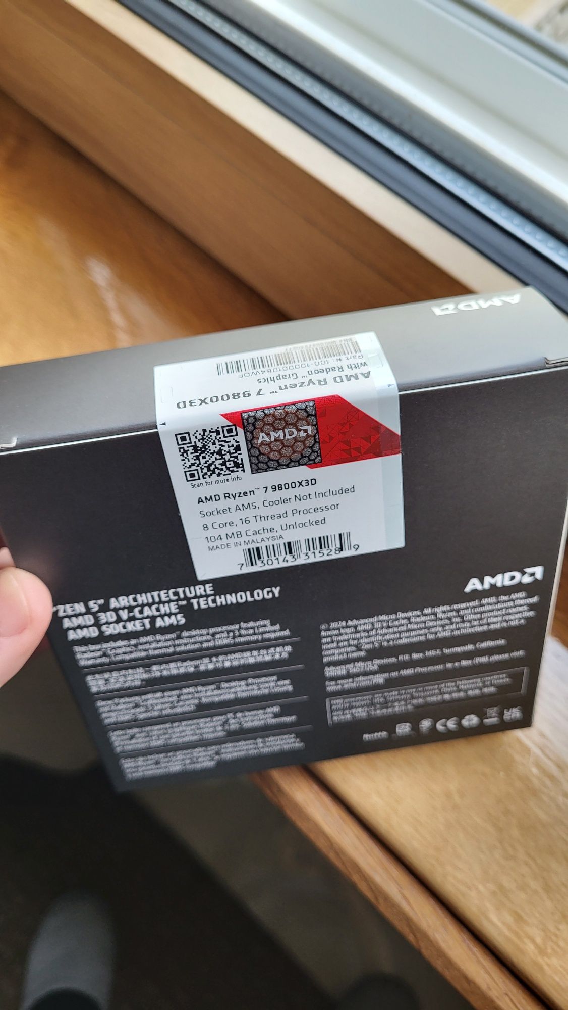 AMD Ryzen 7 9800x3D selado
