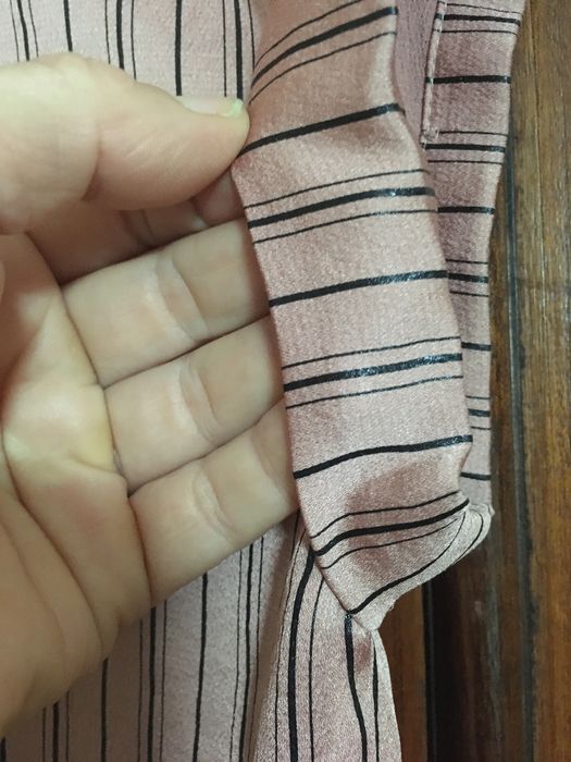 Tshirt acetinada nova