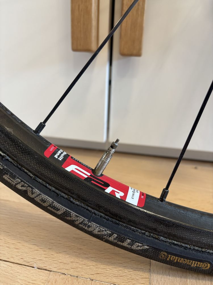 FFWD F2R koła szosowe carbon