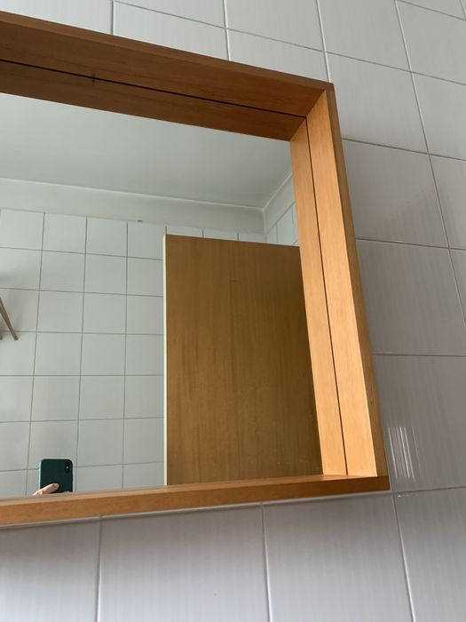 Espelho de madeira quadrado Area