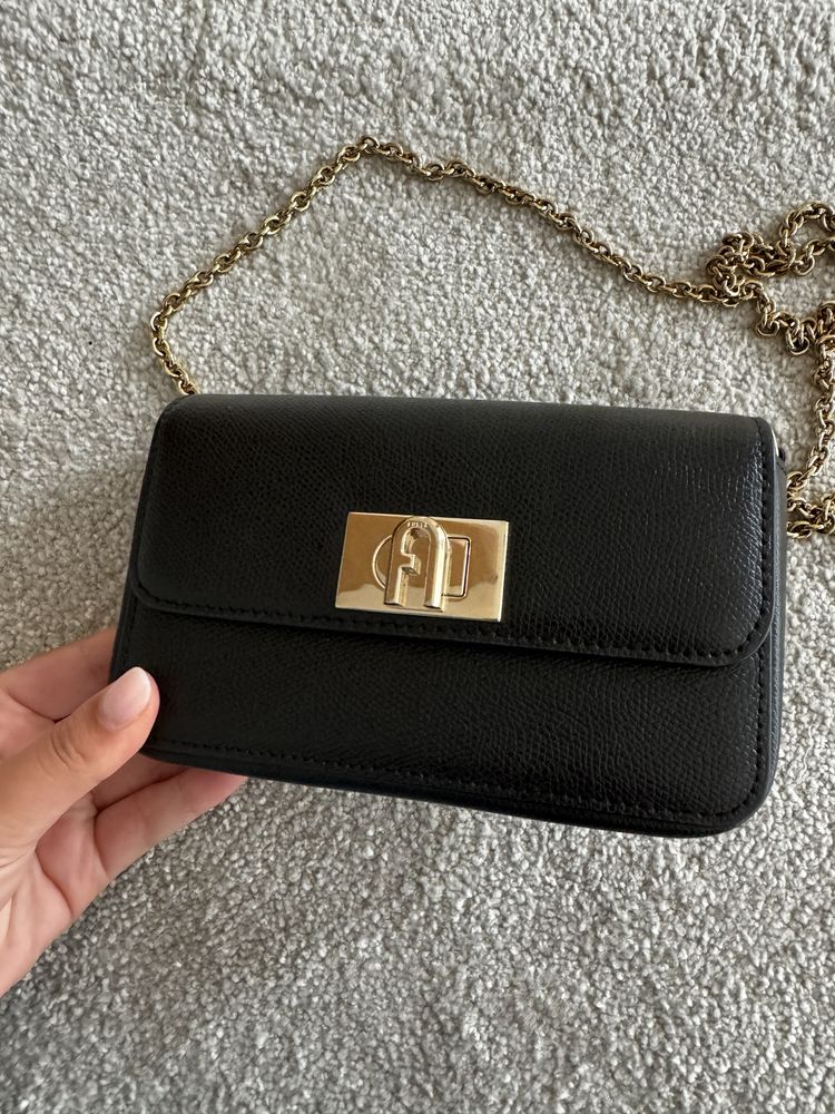 Mala furla tiracolo pequena