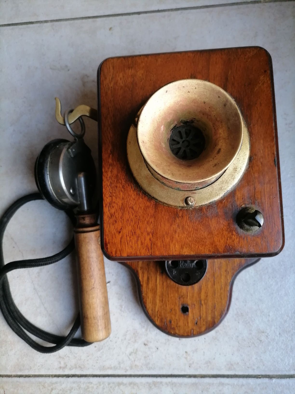 Zabytkowy Unikatowy telefon z 1882 roku