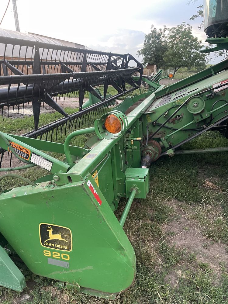 Комбайн John Deere 9500 жатка 920F
