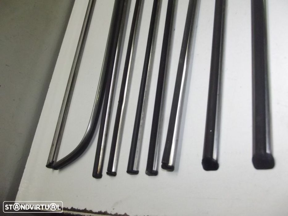 volvo 244 frisos laterais conjunto completo