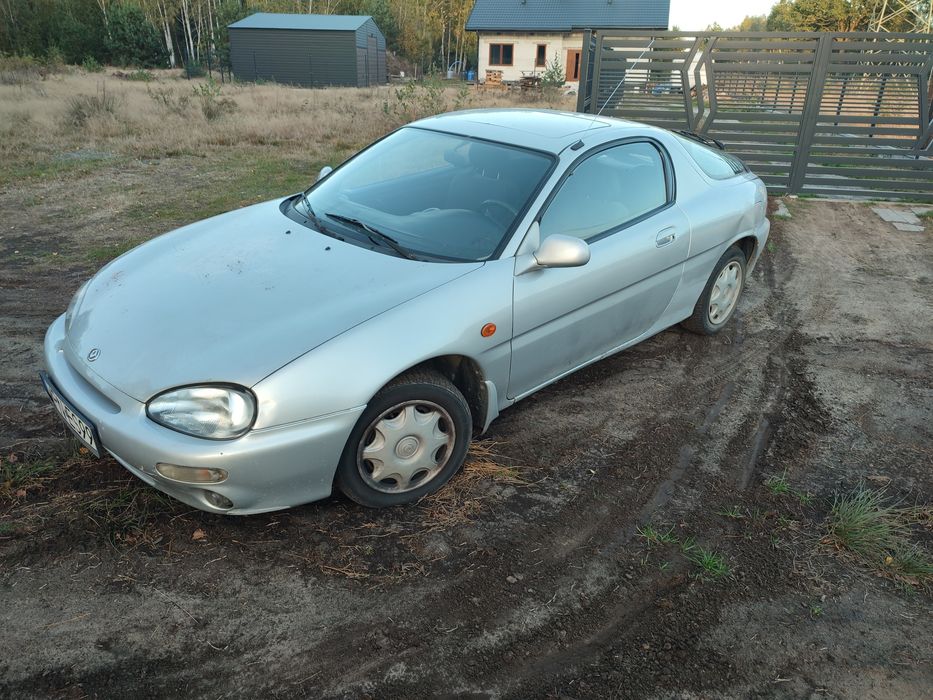 Mazda mx3 1.6 b, automat