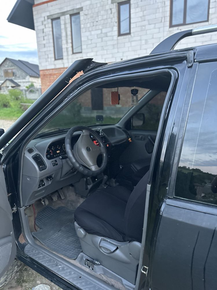 Nissan Terrano 2